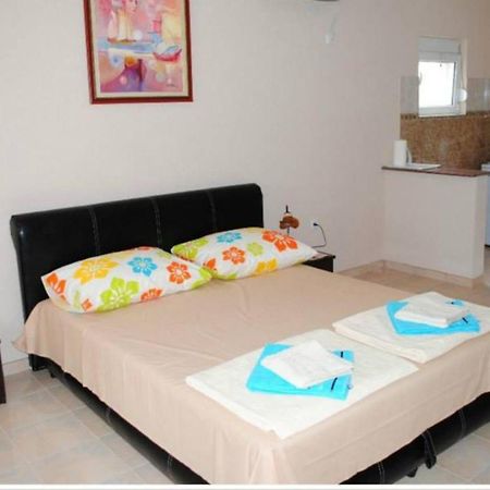 Apartments Anne Petrovac المظهر الخارجي الصورة