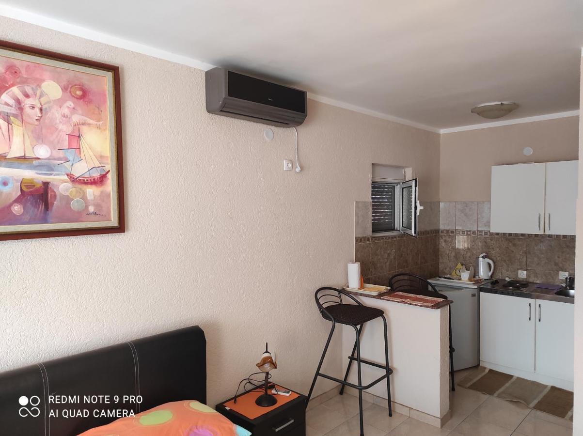 Apartments Anne Petrovac المظهر الخارجي الصورة