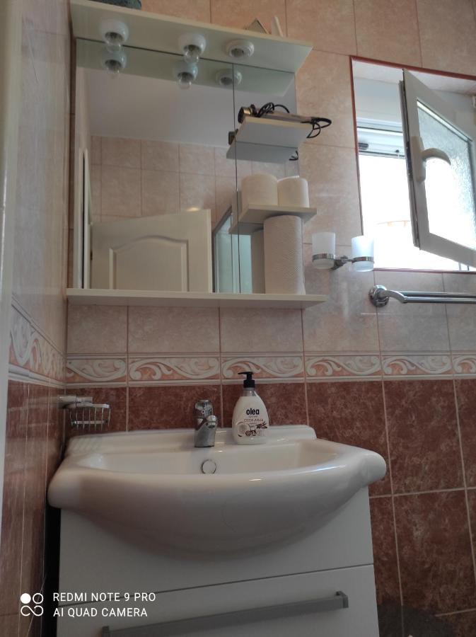 Apartments Anne Petrovac المظهر الخارجي الصورة
