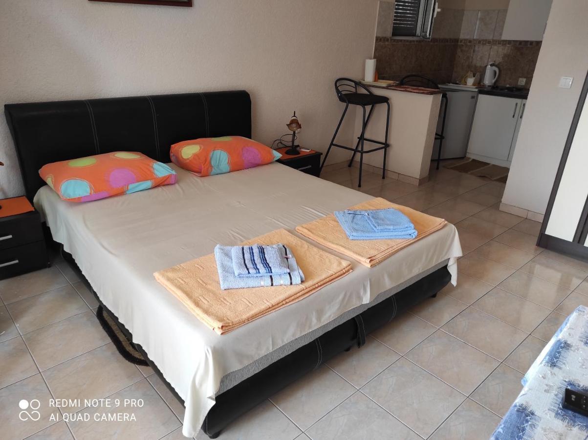 Apartments Anne Petrovac المظهر الخارجي الصورة